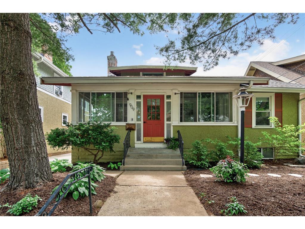 909 W 44th Street Minneapolis MN 55409 7009024 image32