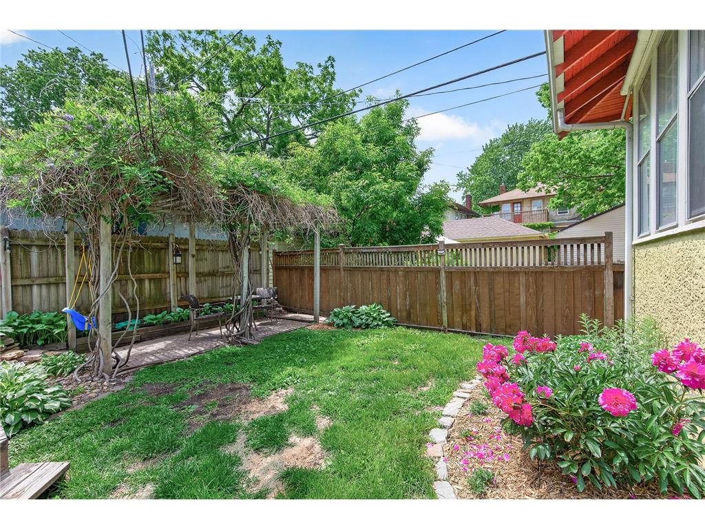909 W 44th Street Minneapolis MN 55409 7009024 image37
