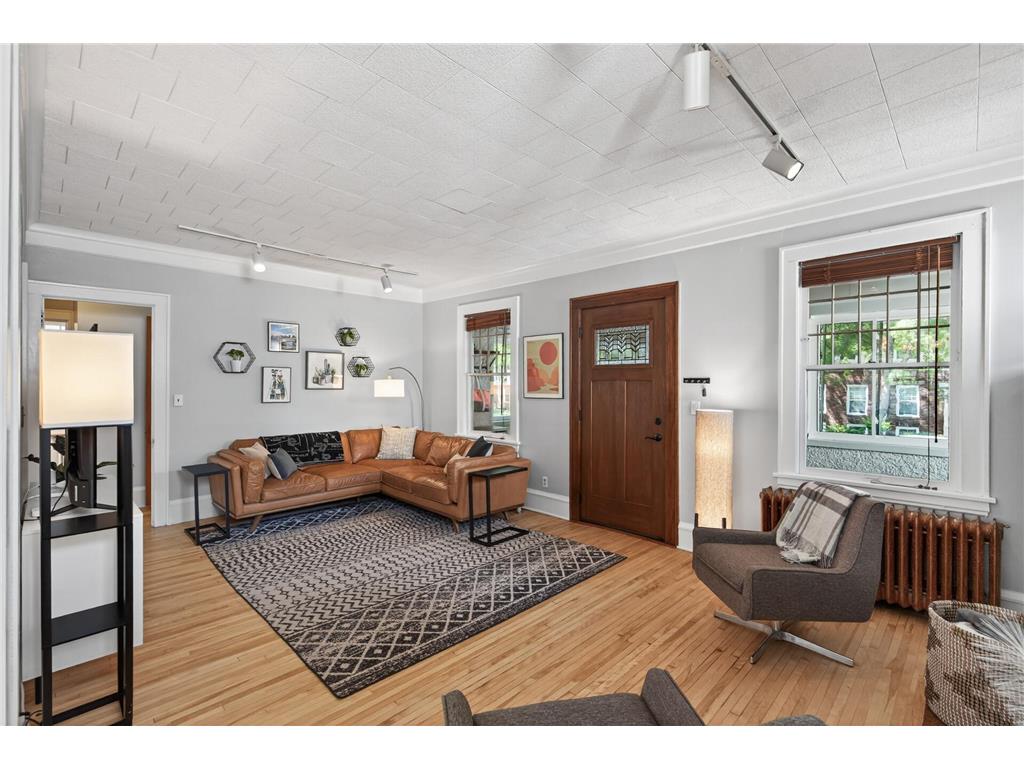 909 W 44th Street Minneapolis MN 55409 7009024 image9