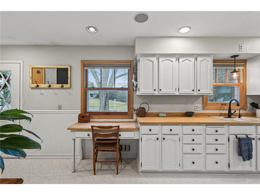 9091 W Staring Lane Eden Prairie MN 55347 7044312 image12