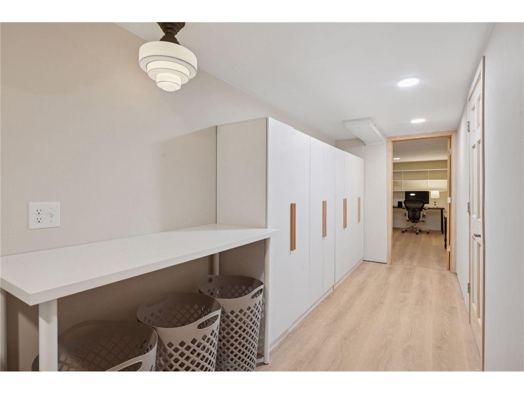 91 Forest Dale Road Minneapolis MN 55410 7011505 image33