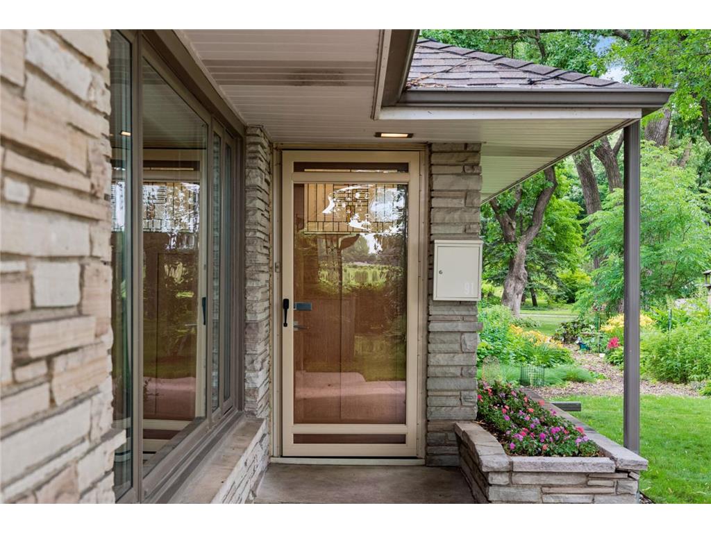91 Mid Oaks Lane Roseville MN 55113 7105863 image2