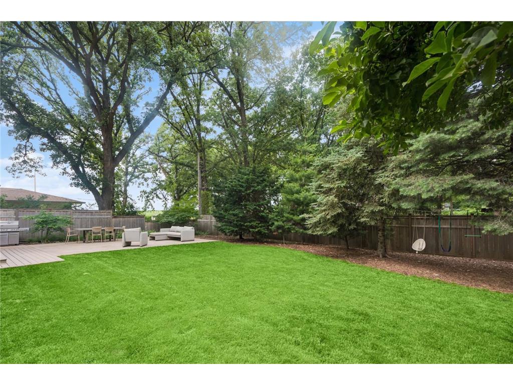 91 Mid Oaks Lane Roseville MN 55113 7105863 image22