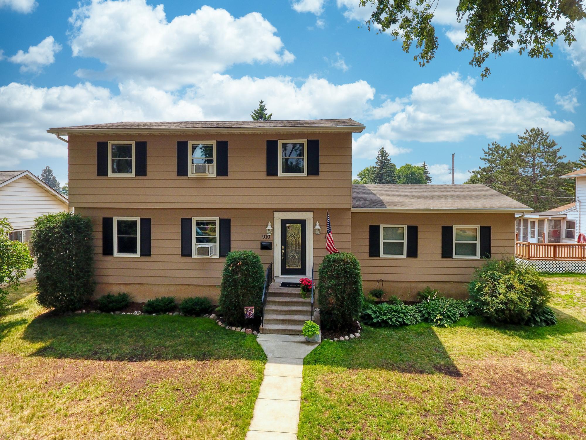 910 10th Street S, Virginia, MN 55792 MLS 6025010 Edina Realty