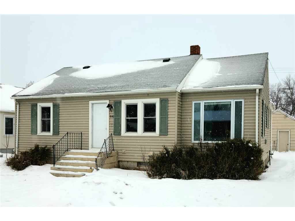 910 11th Street International Falls MN 56649 7013147 image1