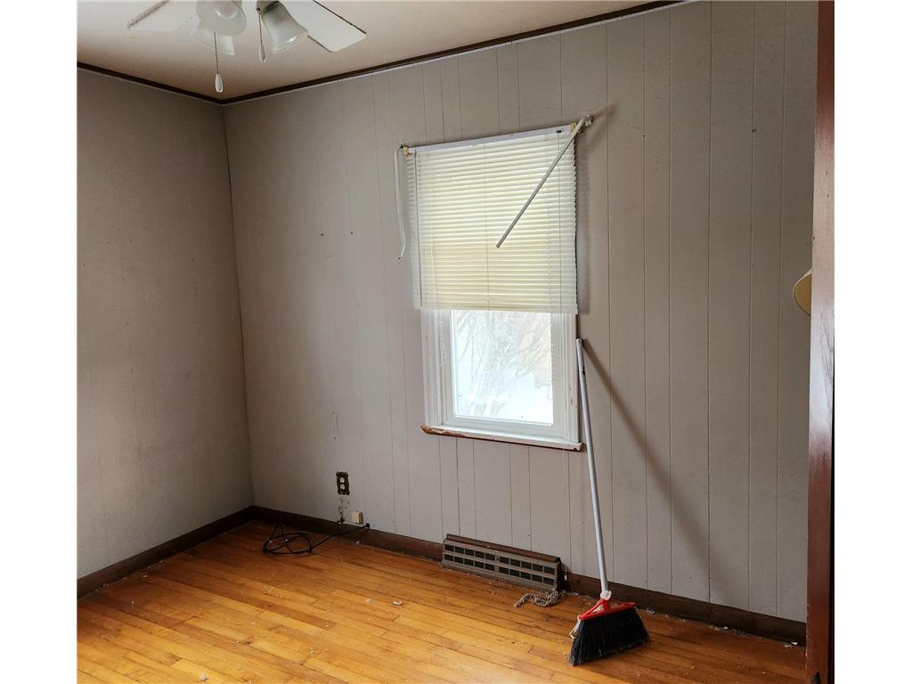 910 11th Street International Falls MN 56649 7013147 image13