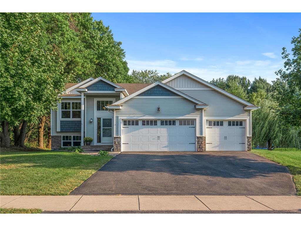 910 18th Avenue SE, Cambridge, MN, 55008 MLS 6255815 Edina Realty