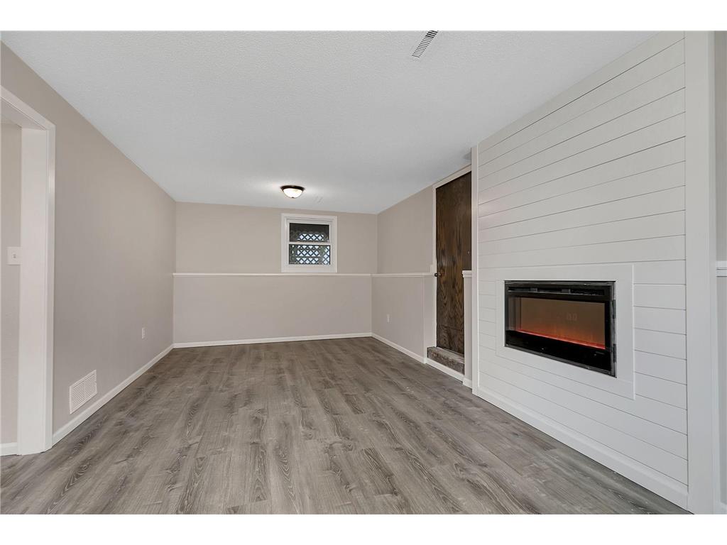 910 38th Avenue N Saint Cloud MN 56303 7068029 image19
