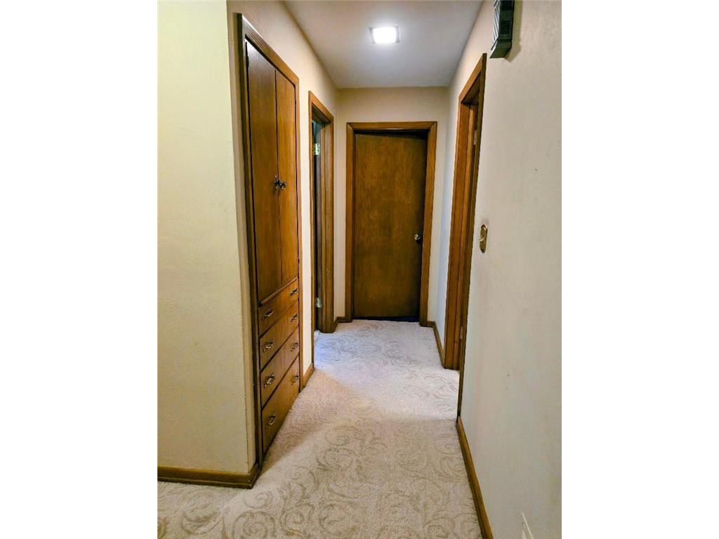 910 3rd Avenue SW Pipestone MN 56164 7036281 image24