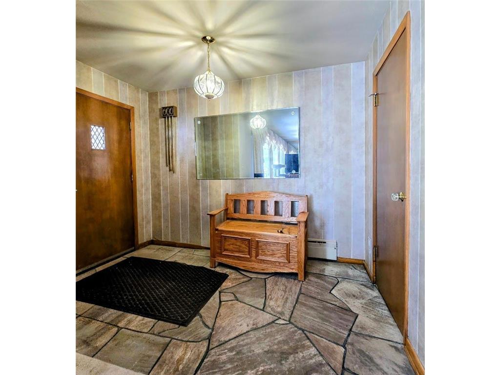 910 3rd Avenue SW Pipestone MN 56164 7036281 image3