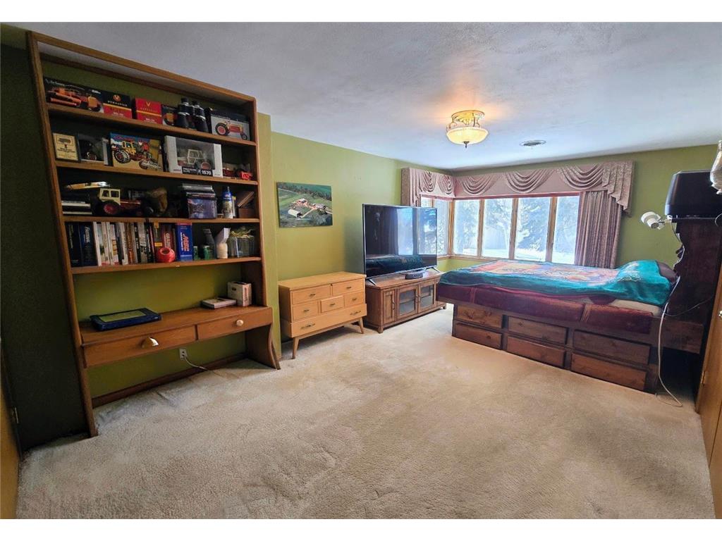 910 3rd Avenue SW Pipestone MN 56164 7036281 image37