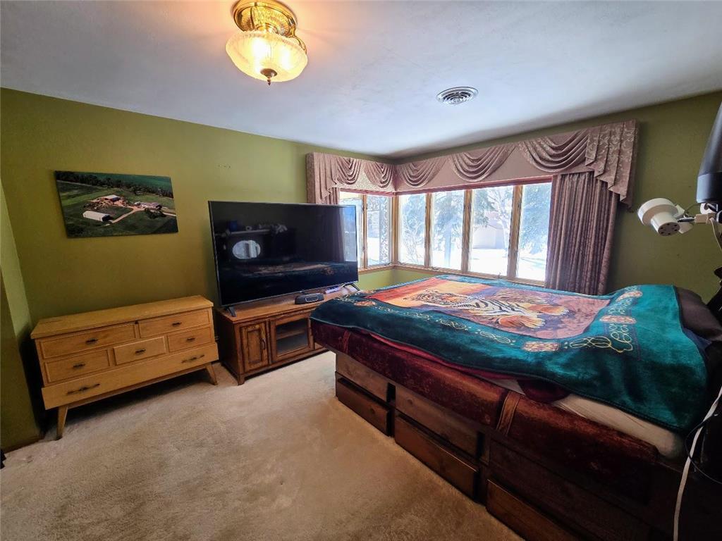 910 3rd Avenue SW Pipestone MN 56164 7036281 image38