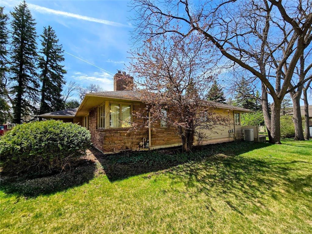 910 3rd Avenue SW Pipestone MN 56164 7036281 image56