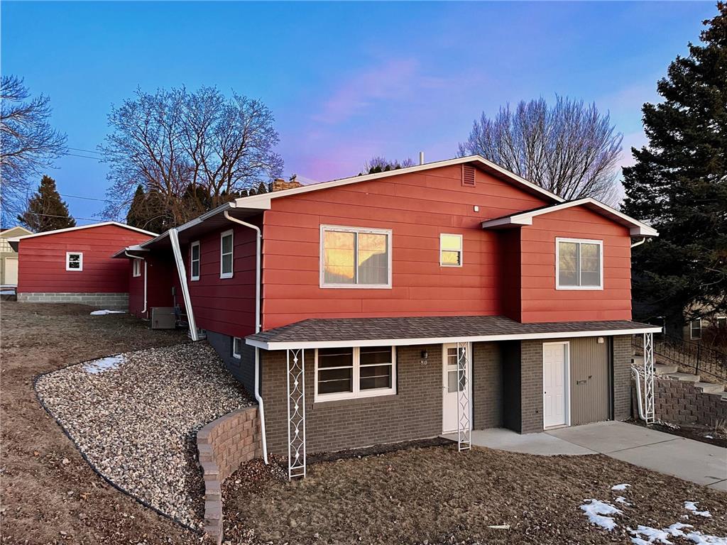 910 4th Avenue Madison MN 56256 6657035 image1