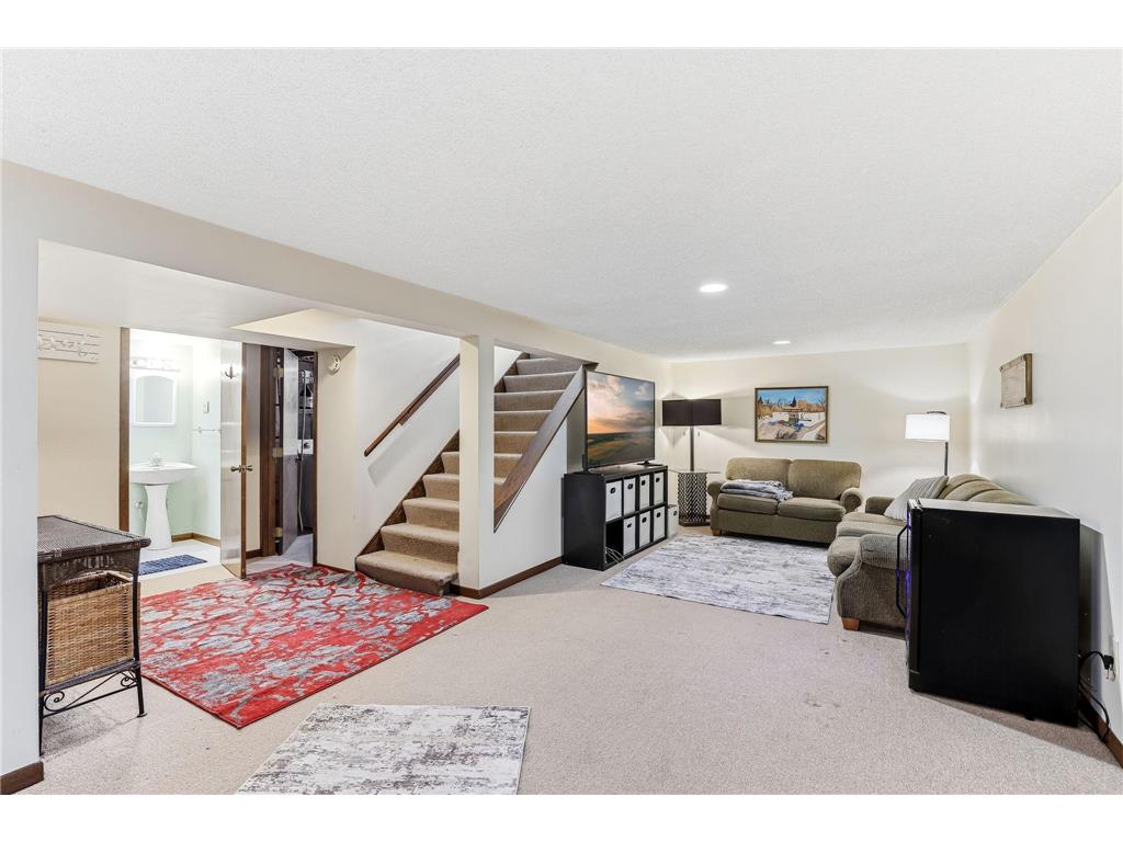 910 6th Street W Hastings MN 55033 7027202 image17