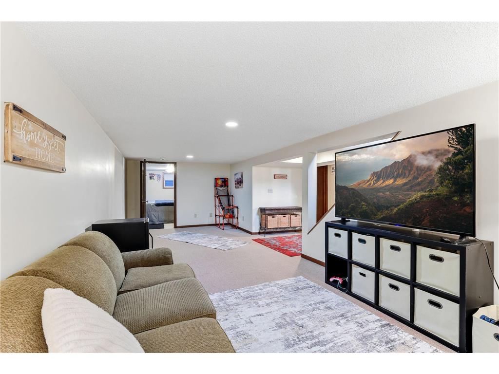 910 6th Street W Hastings MN 55033 7027202 image19