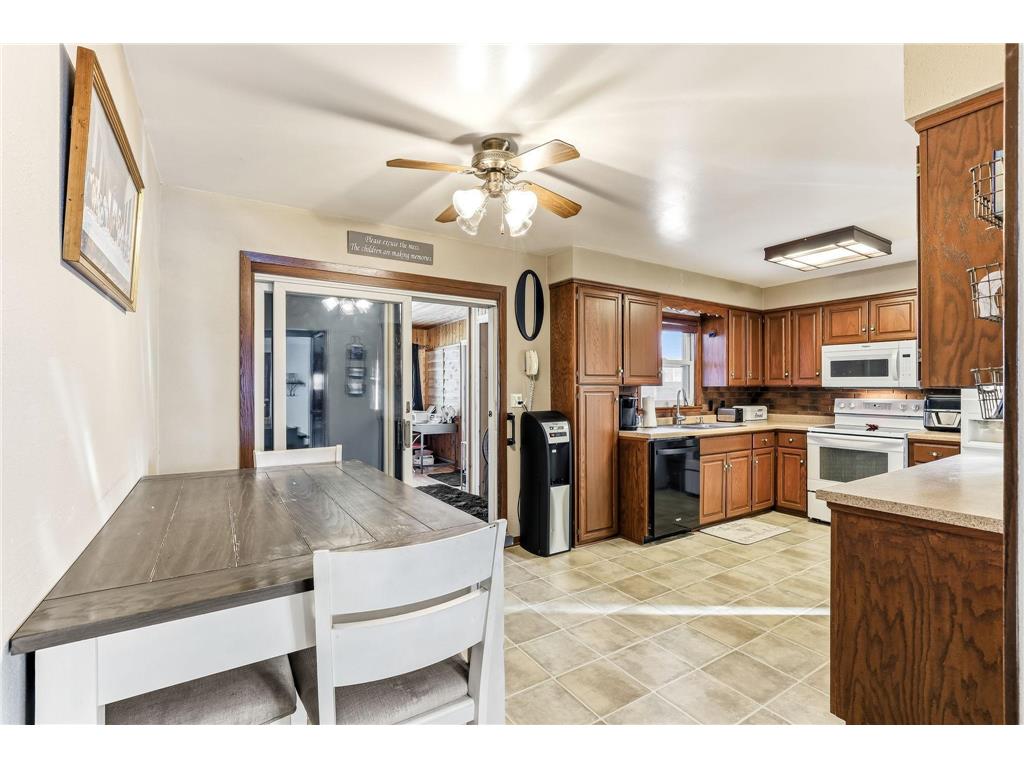 910 6th Street W Hastings MN 55033 7027202 image4