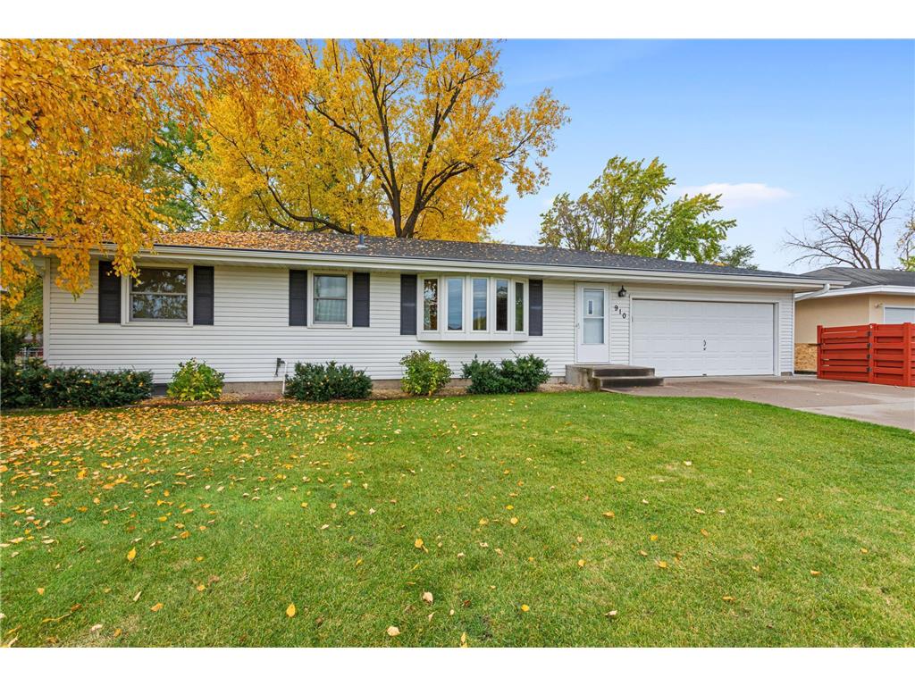 910 79th Avenue NE Spring Lake Park MN 55432 6448985 image1