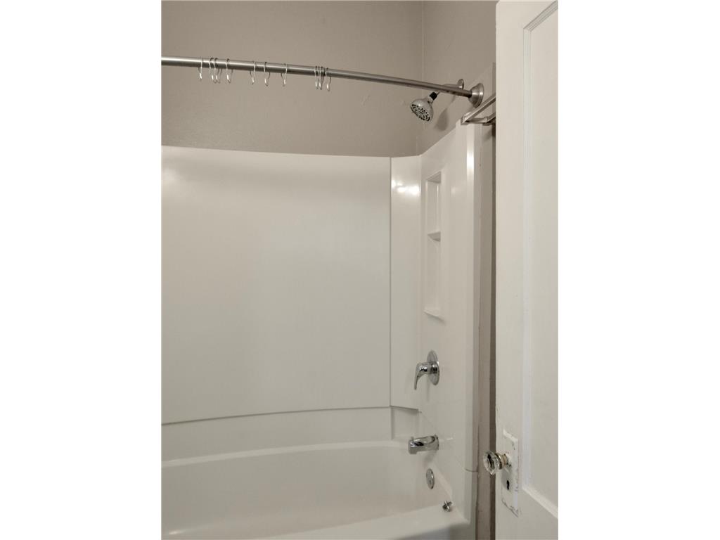 910 7th Street N Fargo ND 58102 7099197 image16