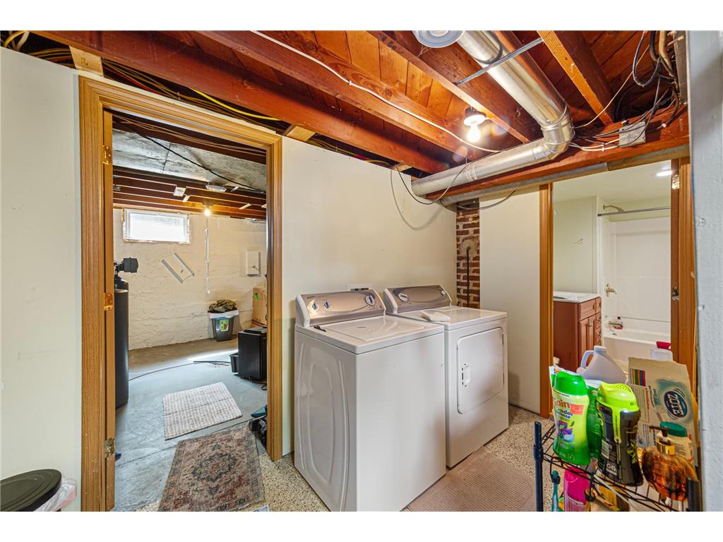 910 8th Avenue SW Austin MN 55912 7088463 image22