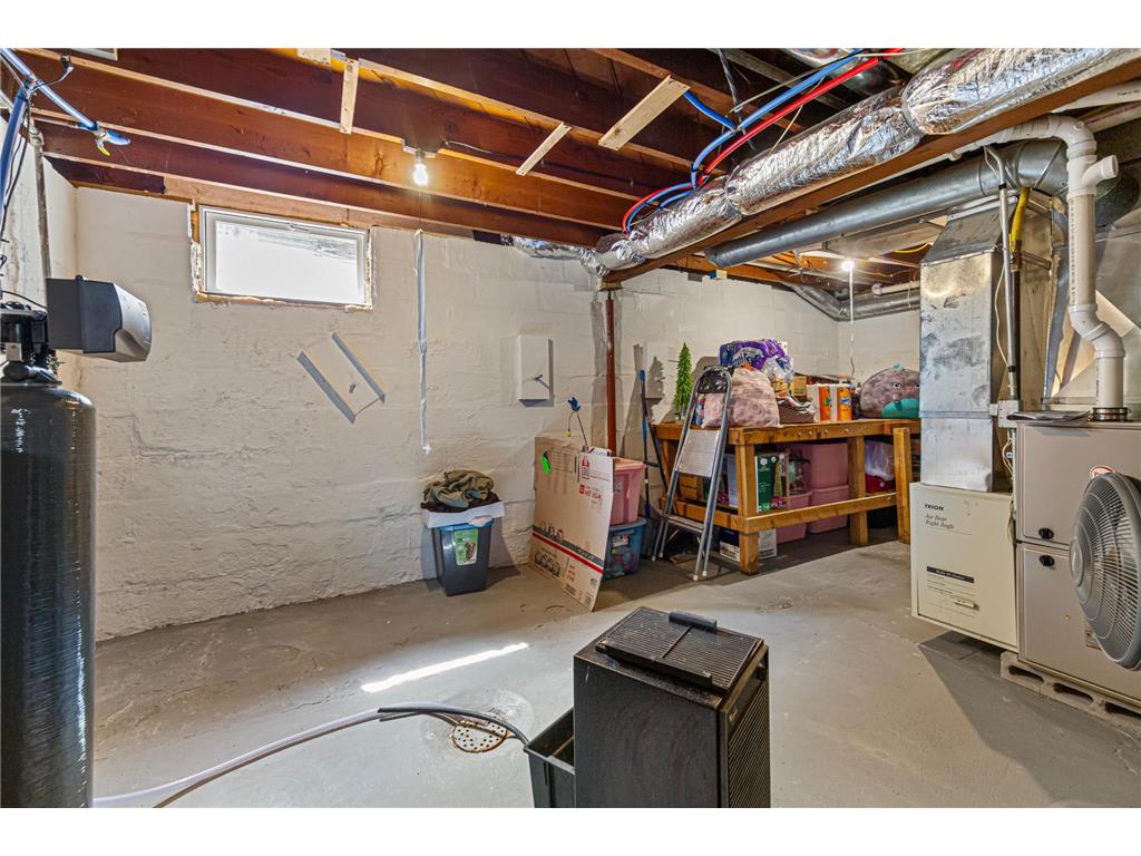 910 8th Avenue SW Austin MN 55912 7088463 image24