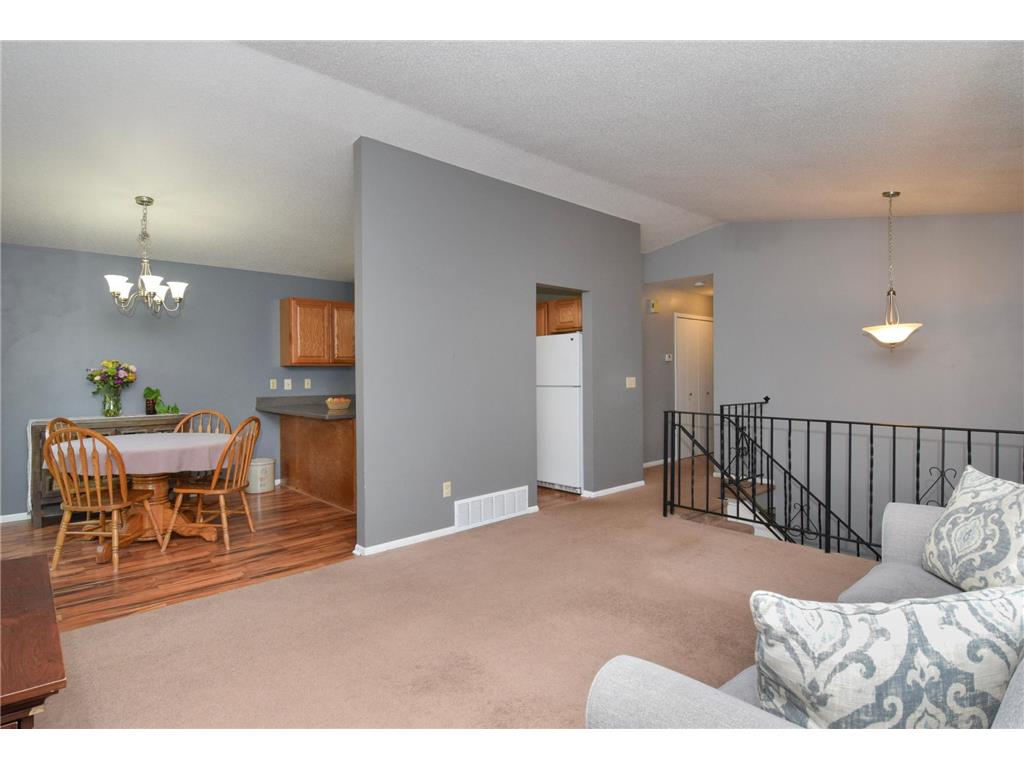 910 94th Avenue NE Blaine MN 55434 7071276 image17