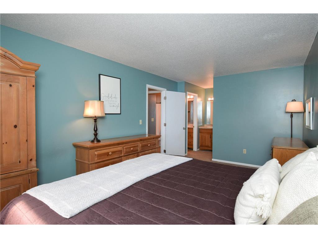 910 94th Avenue NE Blaine MN 55434 7071276 image20