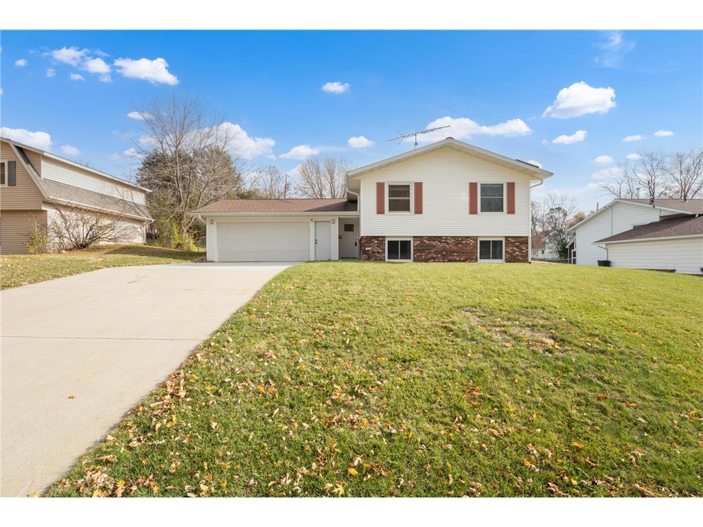 910 Byron Avenue N Byron MN 55920 7040364 image1