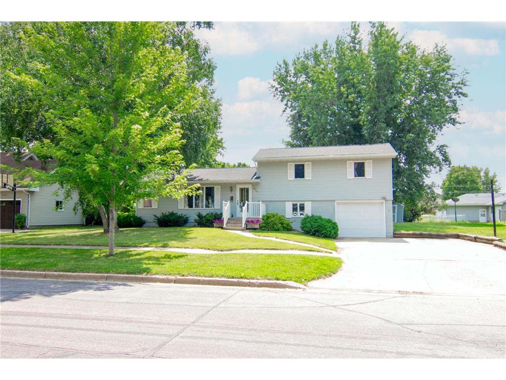 910 Day Street Fairmont MN 56031 6578911 image1