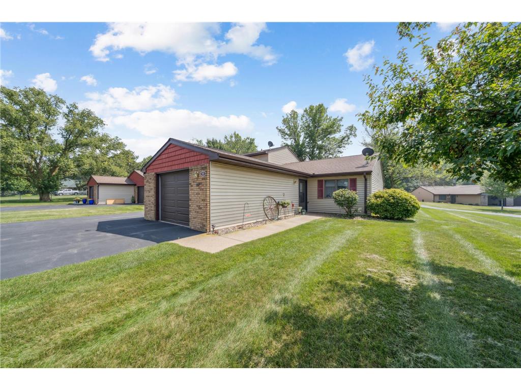 910 E 6th Street #2A New Richmond WI 54017 6760148 image1