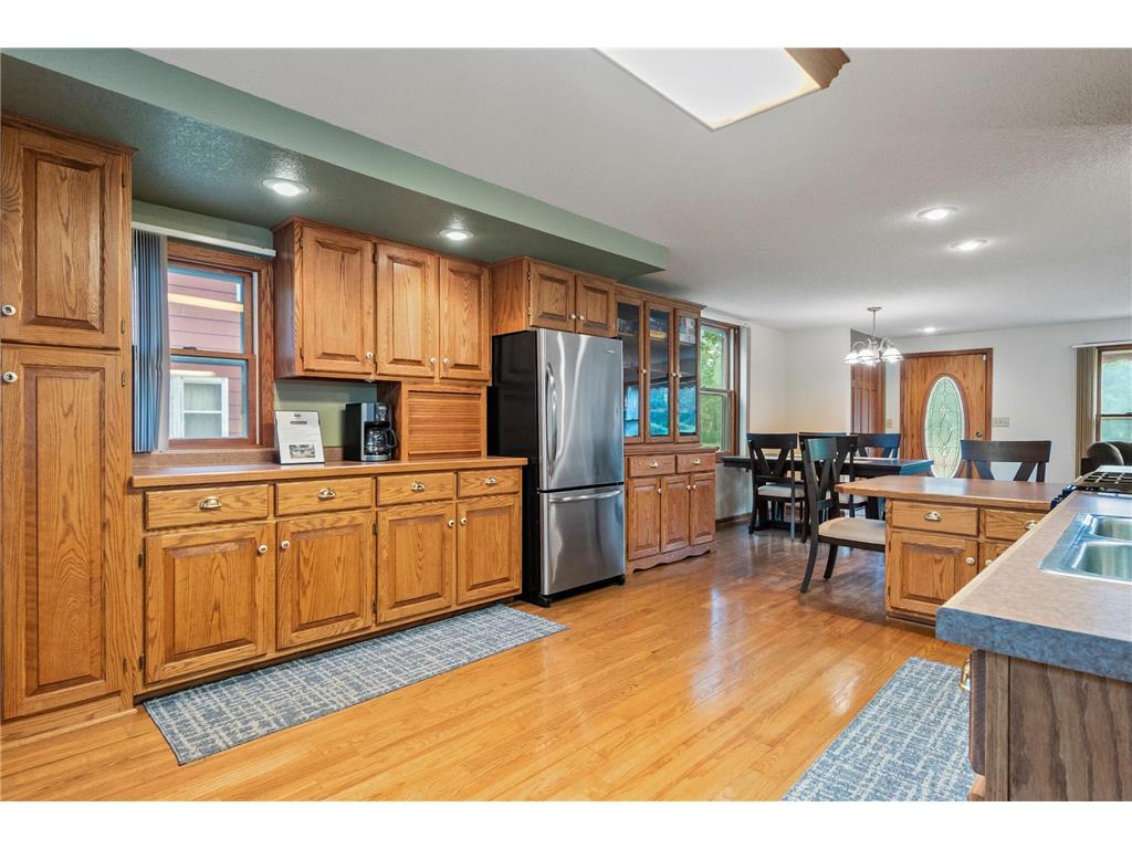 910 E Evergreen Street Isle MN 56342 - Mille Lacs Lake 7029143 image9