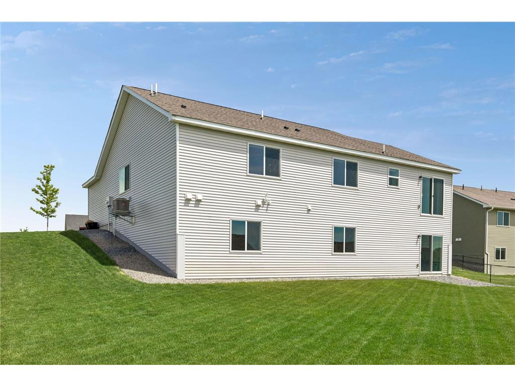 910 Emily Court NE Montgomery MN 56069 7061716 image24