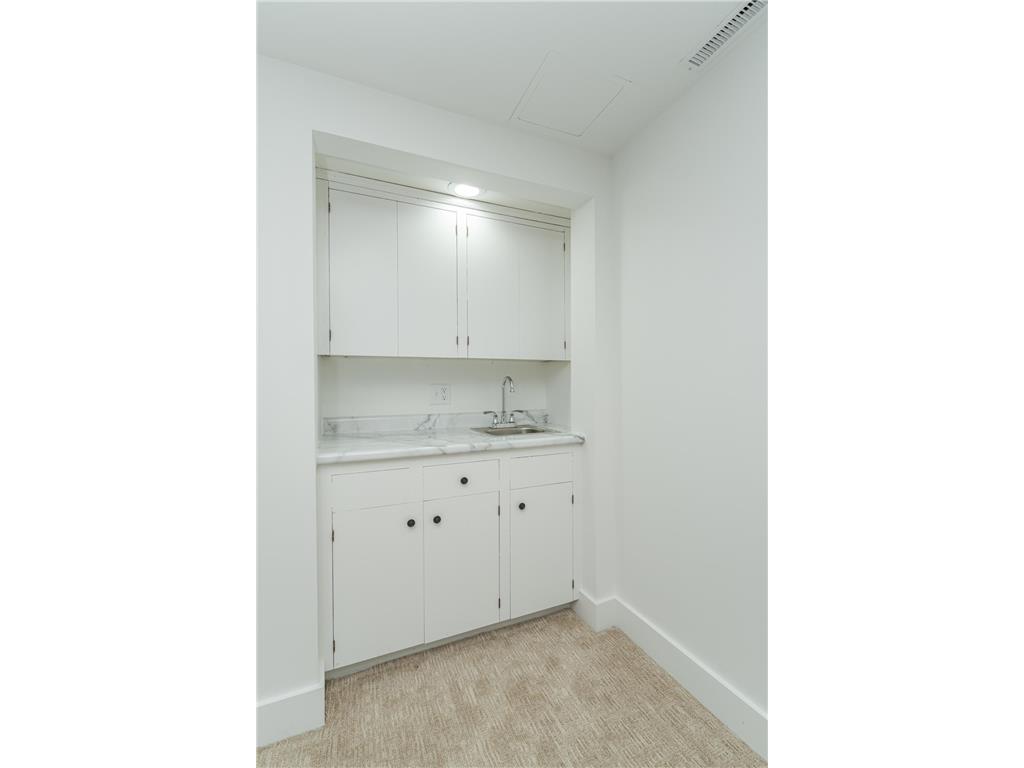 910 Folwell Drive SW Rochester MN 55902 6774531 image41