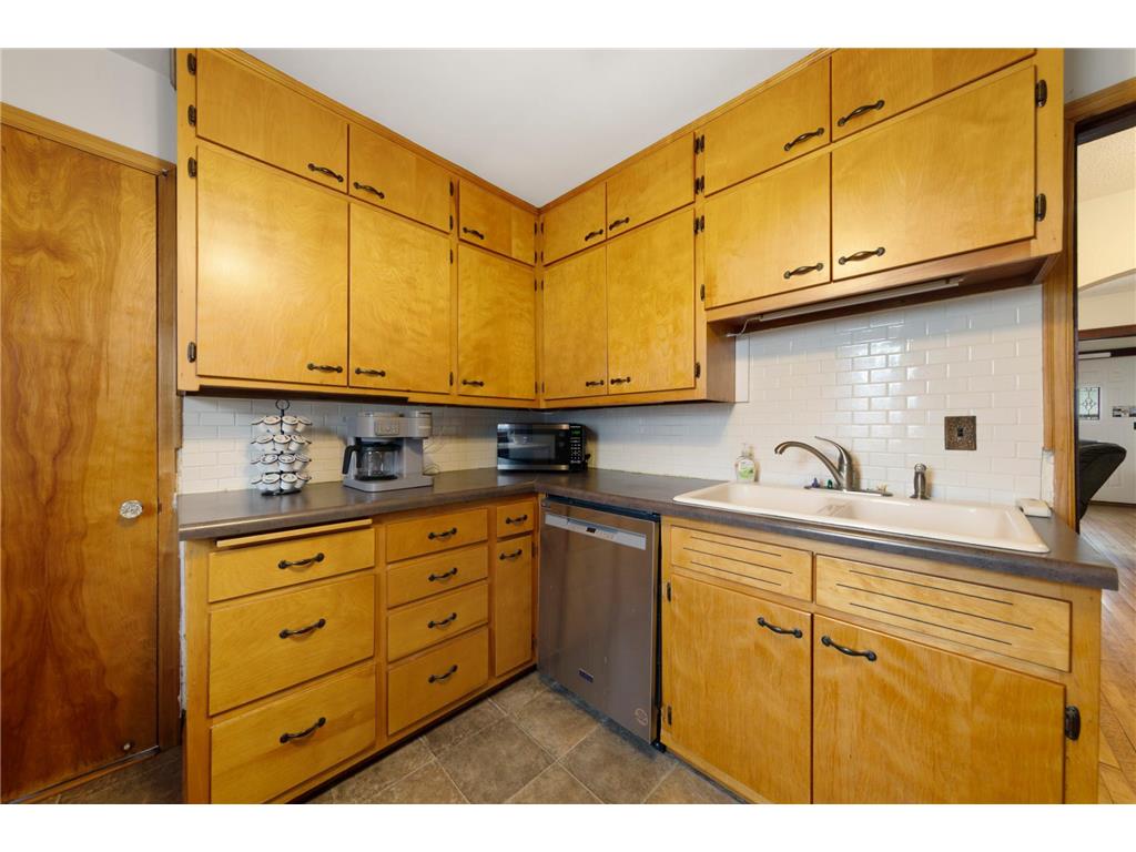 910 N 2nd Street Mankato MN 56001 7058892 image18