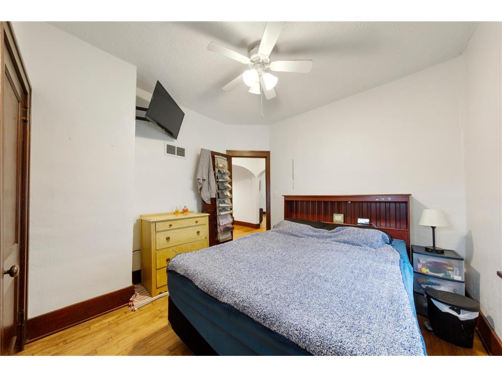 910 N 2nd Street Mankato MN 56001 7058892 image20