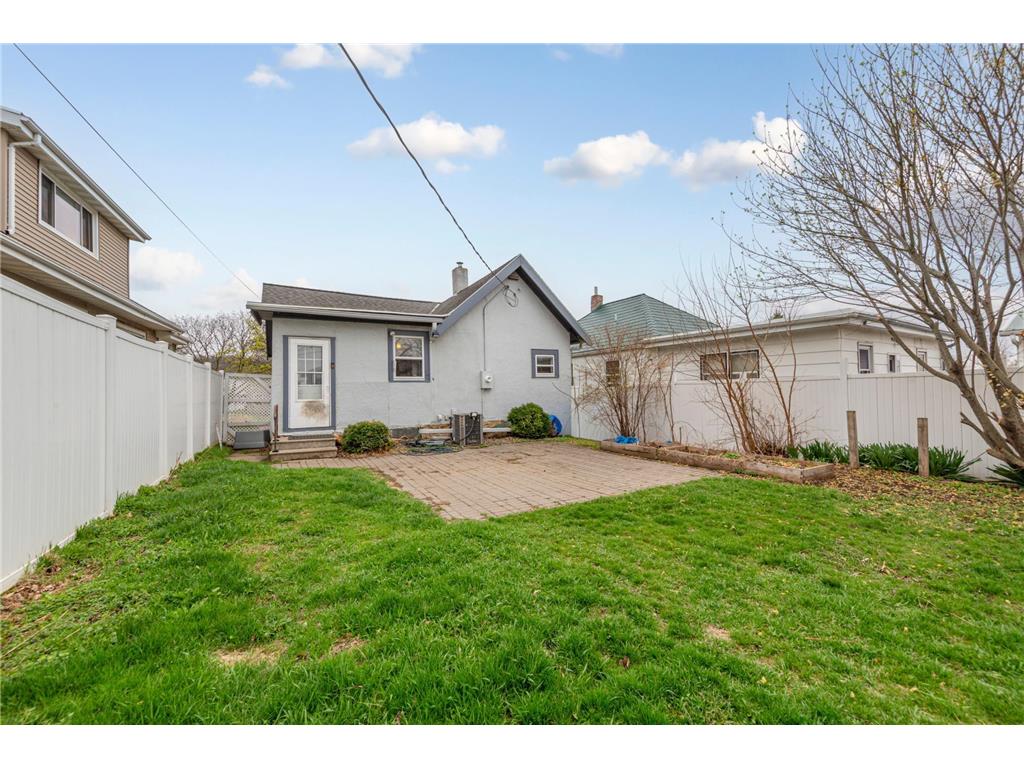 910 N 2nd Street Mankato MN 56001 7058892 image3