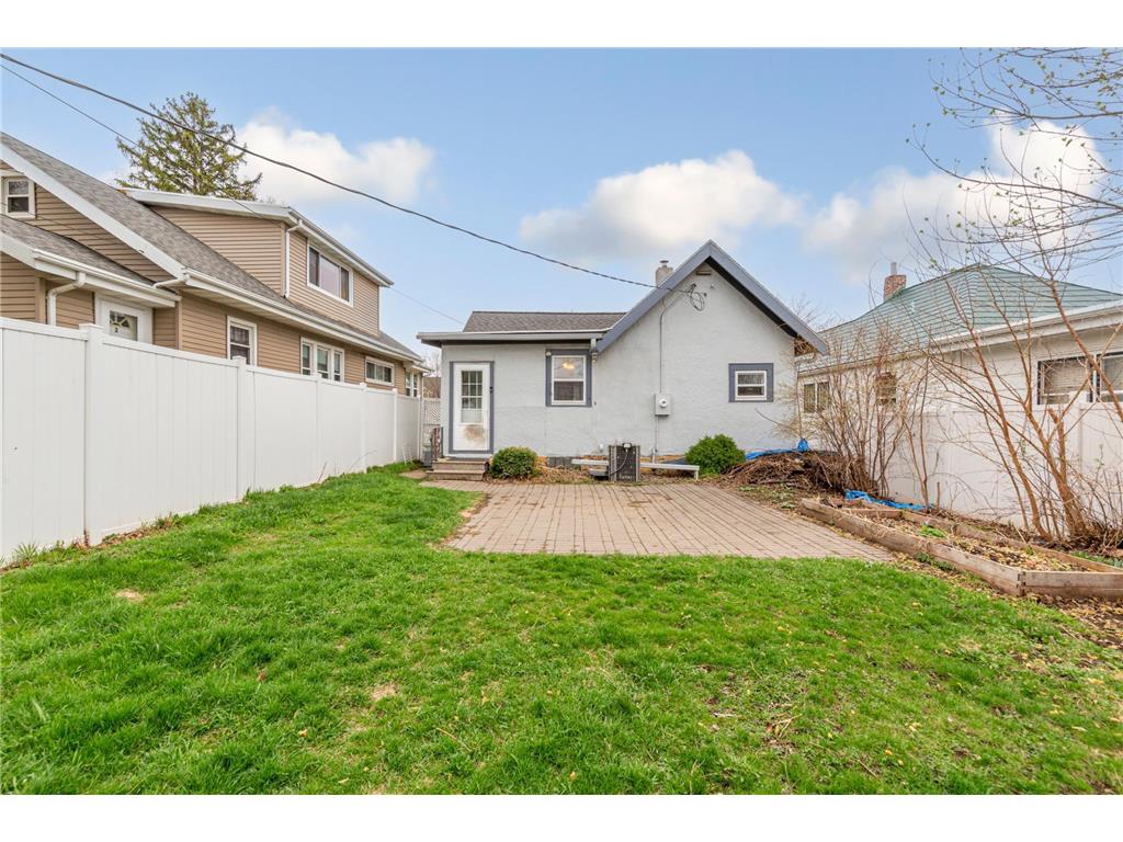 910 N 2nd Street Mankato MN 56001 7058892 image4