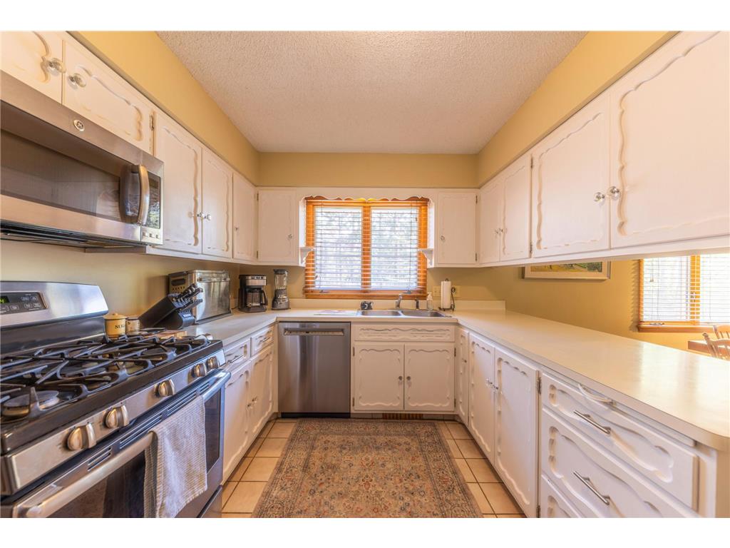 910 SW 4th Avenue Grand Rapids MN 55744 7078768 image6