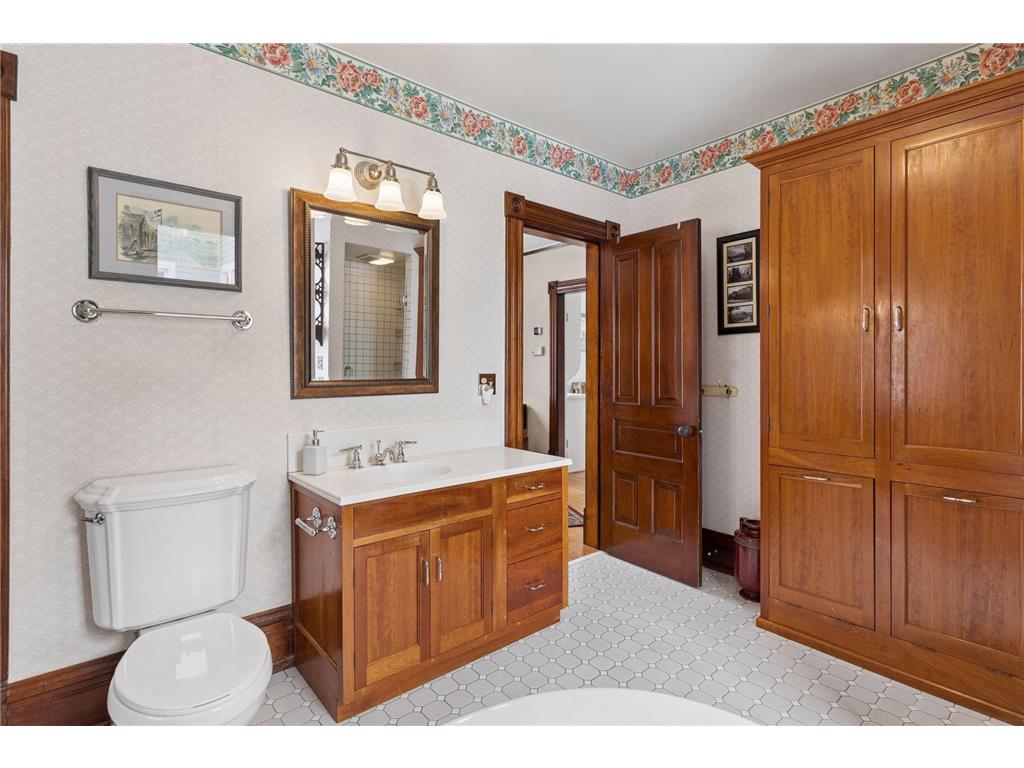 910 W 4th Street Red Wing MN 55066 7001283 image27