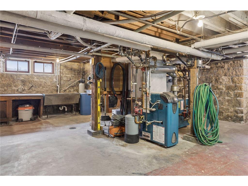 910 W 4th Street Red Wing MN 55066 7001283 image38