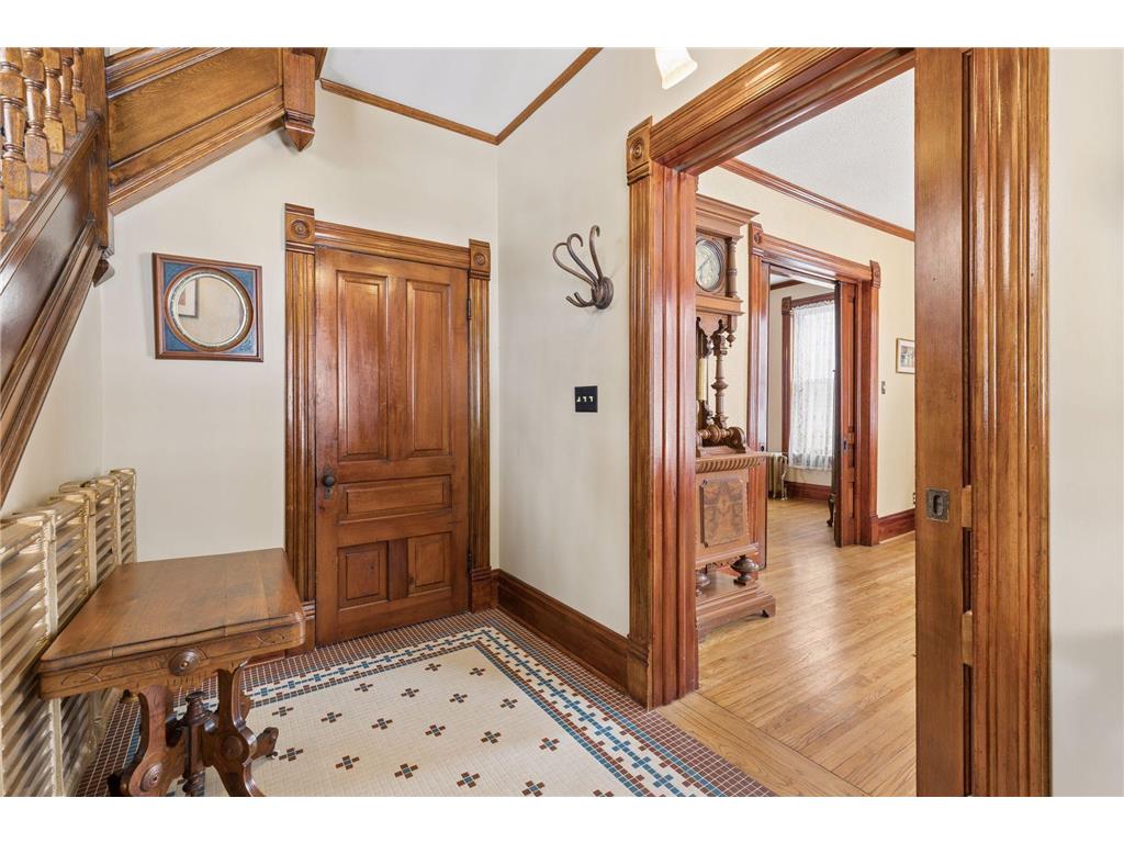 910 W 4th Street Red Wing MN 55066 7001283 image4