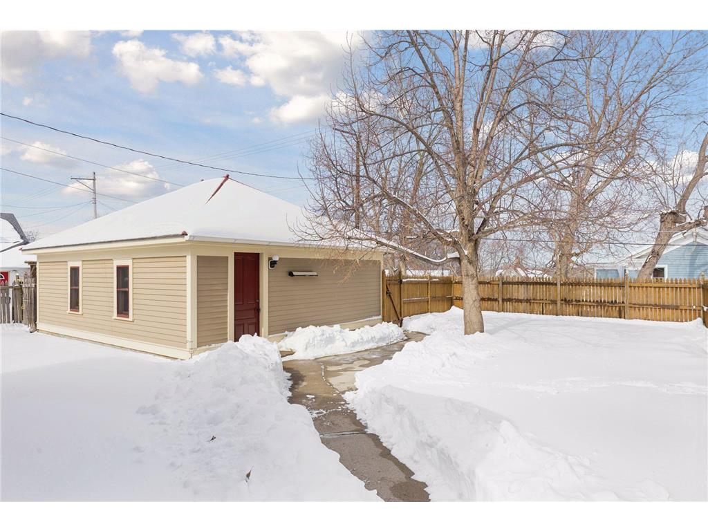910 W 4th Street Red Wing MN 55066 7001283 image44
