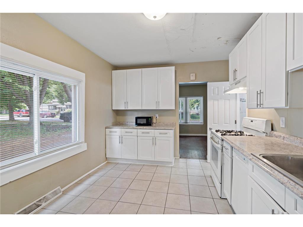 910 Wilson Avenue Saint Paul MN 55106 7107069 image14