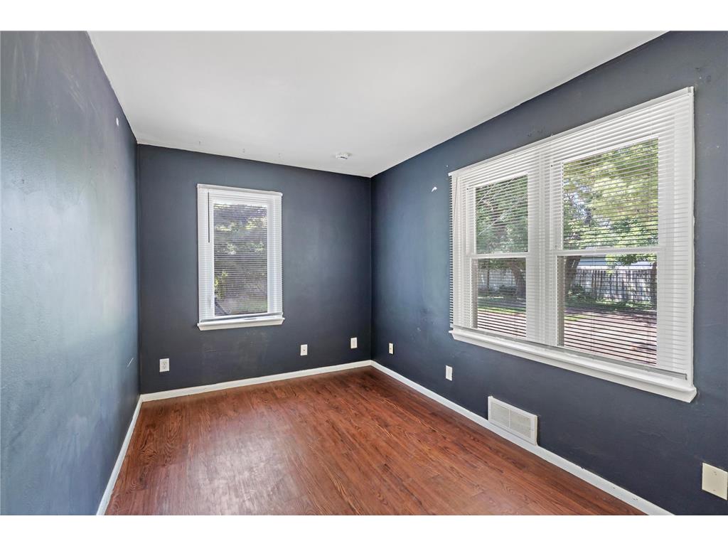 910 Wilson Avenue Saint Paul MN 55106 7107069 image16