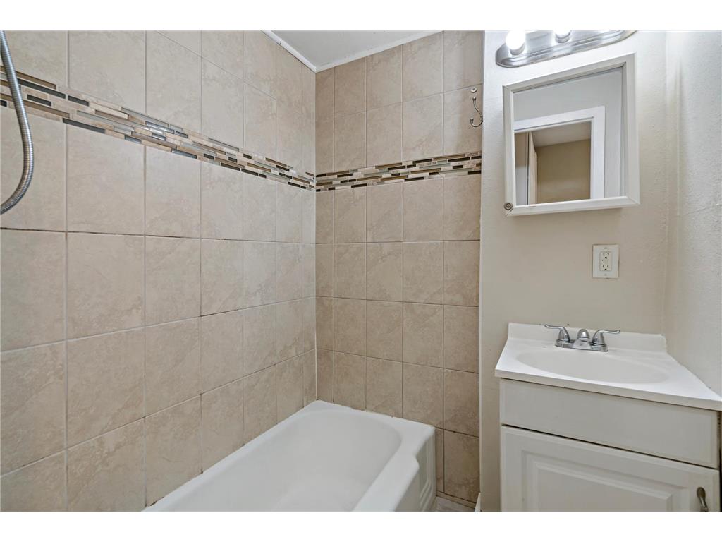 910 Wilson Avenue Saint Paul MN 55106 7107069 image21