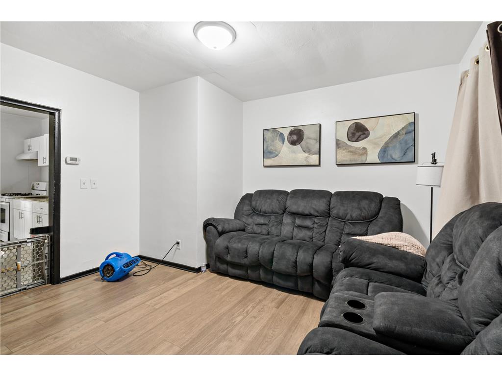 910 Wilson Avenue Saint Paul MN 55106 7107069 image31
