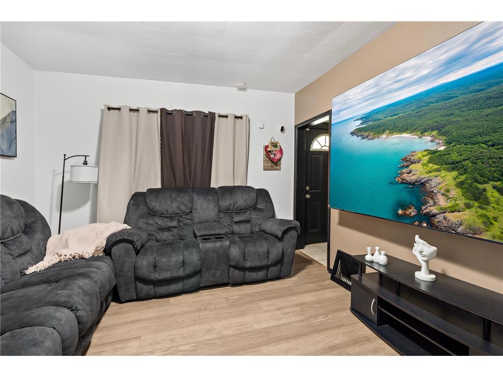 910 Wilson Avenue Saint Paul MN 55106 7107069 image32