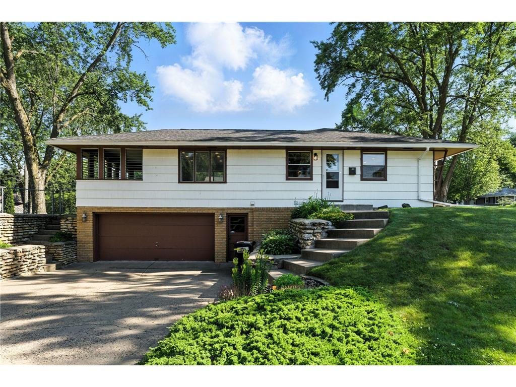 9101 Morgan Avenue S Bloomington MN 55431 6749502 image1