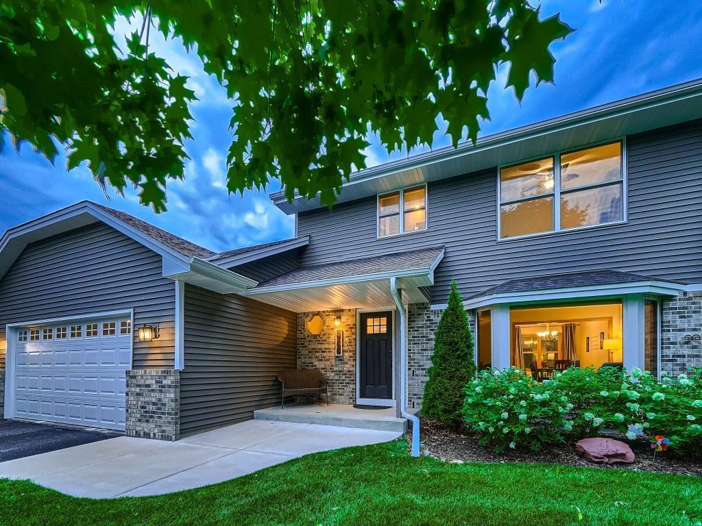 9108 Loch Lomond Boulevard Brooklyn Park MN 55443 6418051 image1