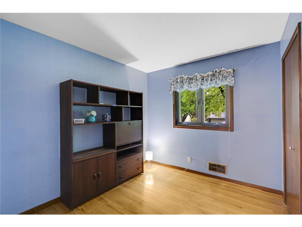 9109 Northwood Parkway New Hope MN 55427 7023448 image16